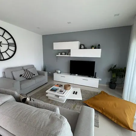 Apartment Nestsea Your Luxury Retreat