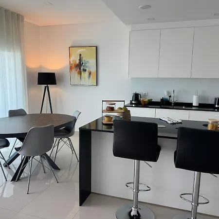 Nestsea Your Luxury Retreat 아파트 *