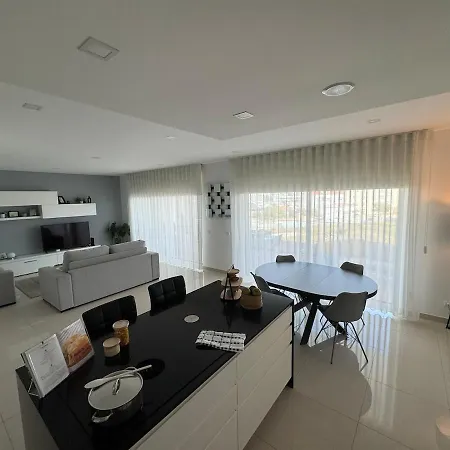 Nestsea Your Luxury Retreat *