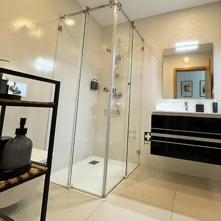 Nestsea Your Luxury Retreat 아파트 라고스